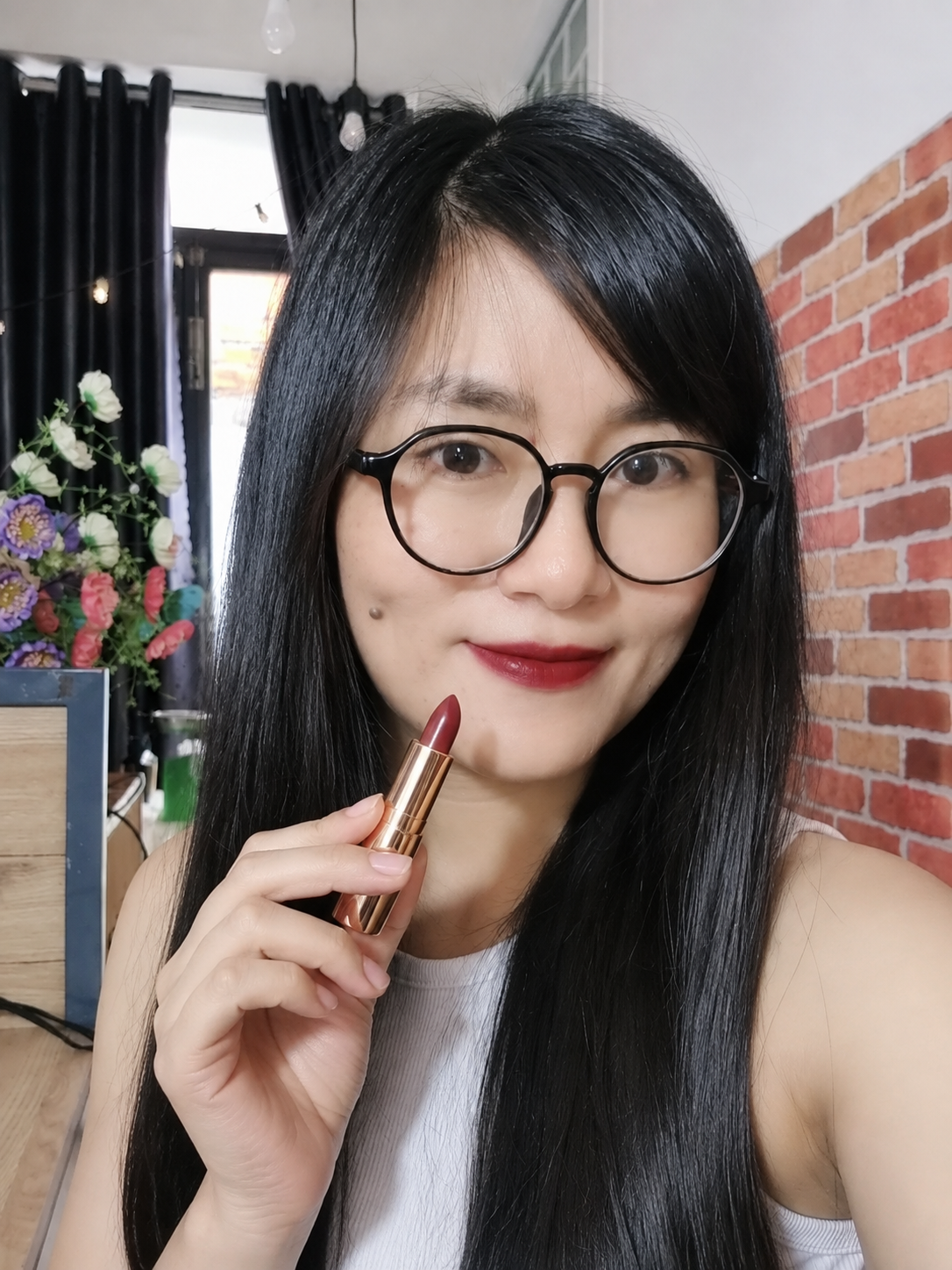 Màu son đỏ đất